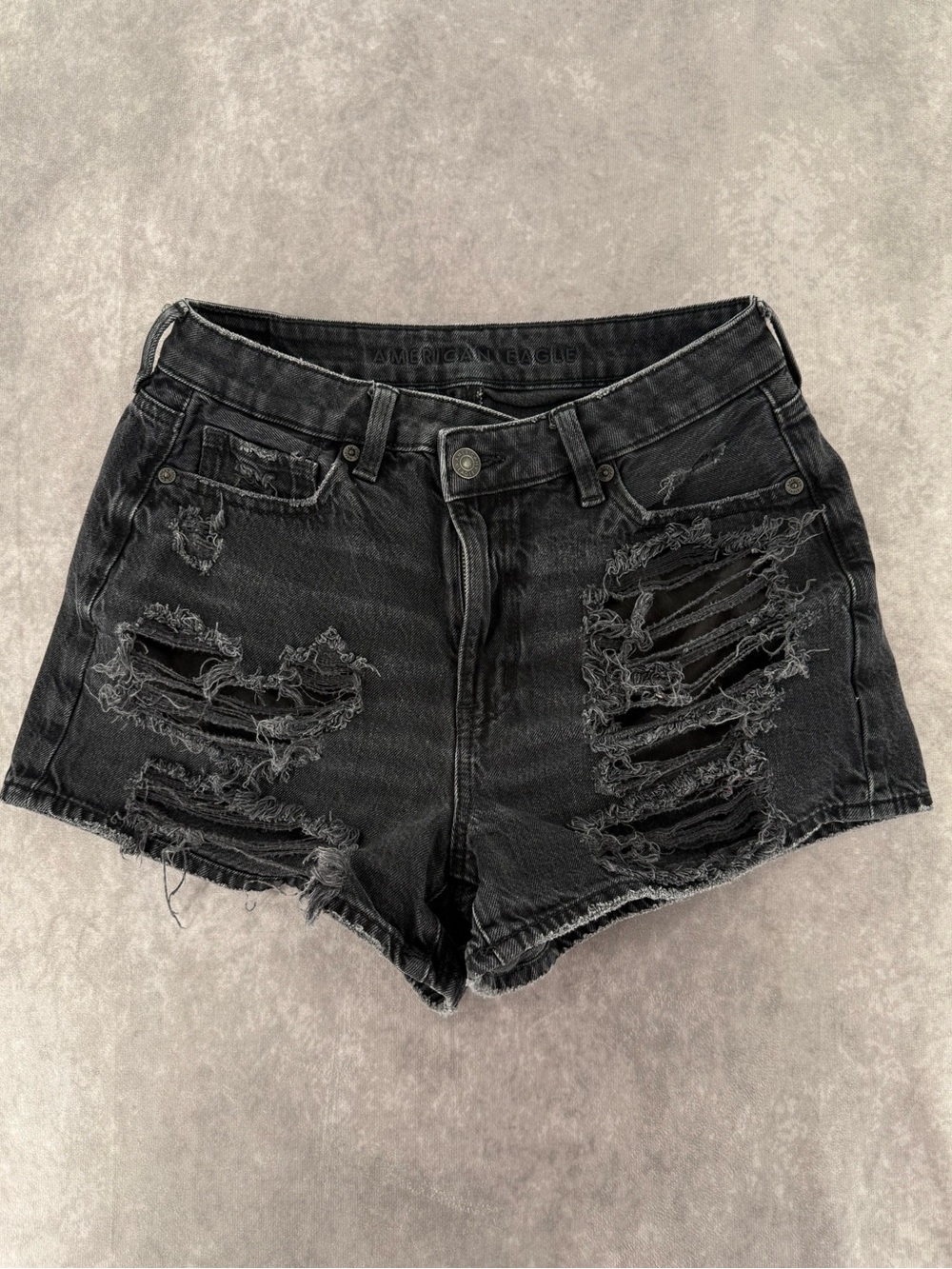 American Eagle Black Distressed Denim Shorts Women’s Size 4 Raw Hem
